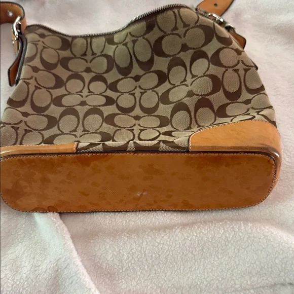 Coach Signature Brown and Tan Shoulder Bag - Picture 3 of 7